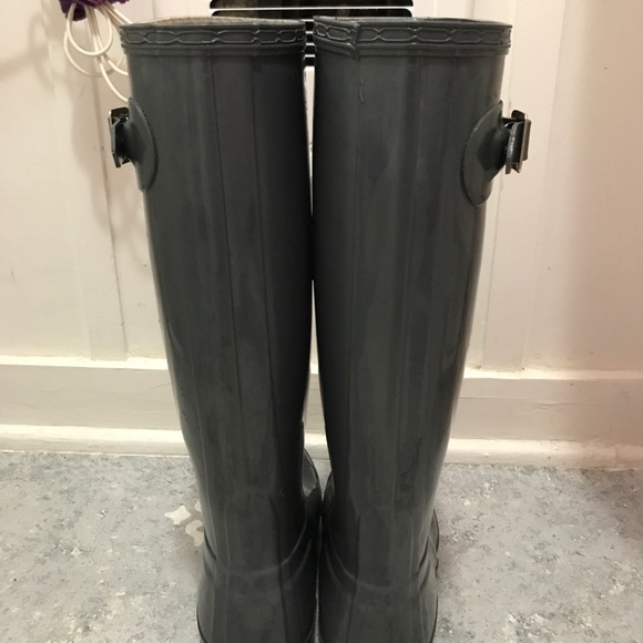Grey Hunter Boots - Picture 3 of 5